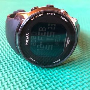 pulsar pq2011 digital watch